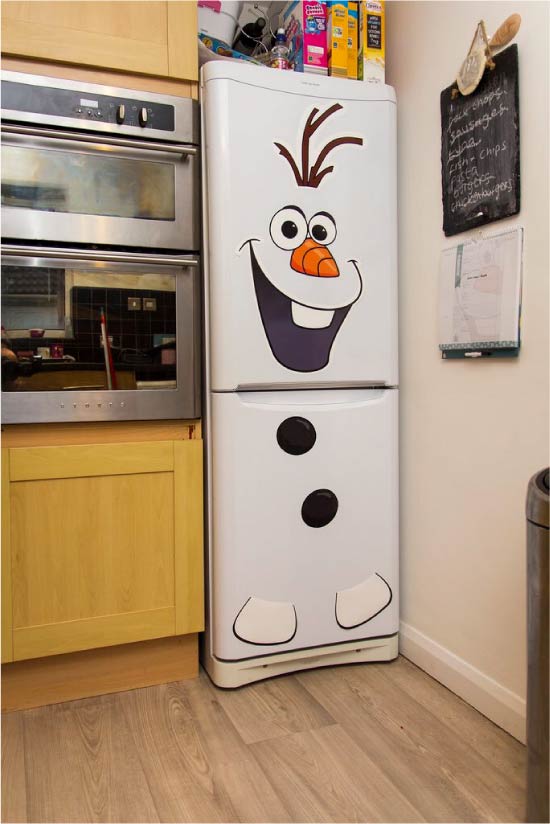 Køleskab med malet snemand