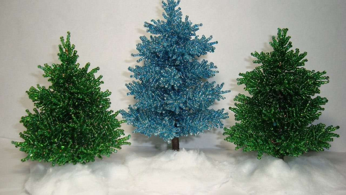 Mala božićna drvca za Novu godinu