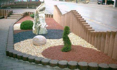 Il convient de noter que les pierres pour l'art du jardin doivent répondre à des exigences particulières: