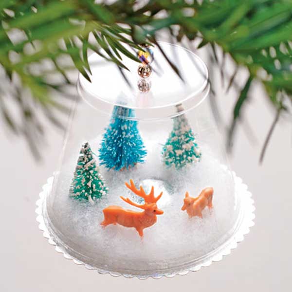 Decoração em miniatura DIY na árvore de Natal