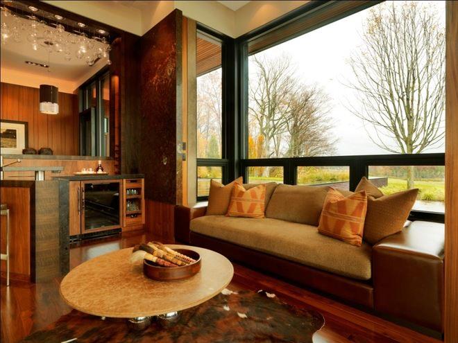 O mică zonă de relaxare în fereastra de golf vă va face bucătăria mai misterioasă, confortabilă și estetică.