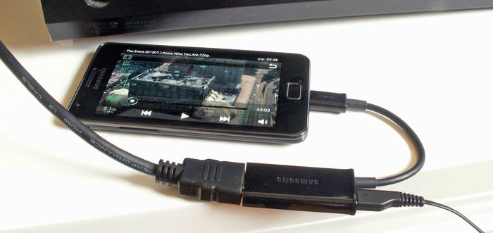Ο ευκολότερος και πιο αποτελεσματικός τρόπος για να ρυθμίσετε την επικοινωνία μεταξύ συσκευών, για παράδειγμα, μπορεί να συνδεθεί μέσω καλωδίου HDMI