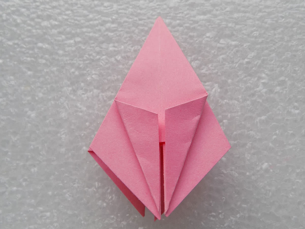 Lírio de origami, passo 10