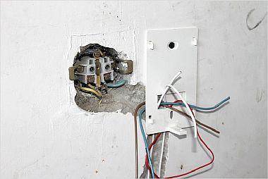 Foto - Instalando um termostato e conectando os fios