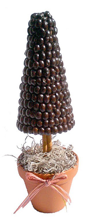 Julgran gjord av kaffebönor