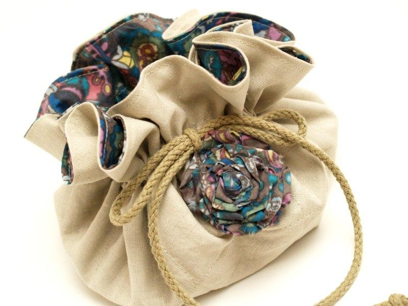 Come cucire una borsa con le cravatte - Borse fai da te per regali ed erbe aromatiche