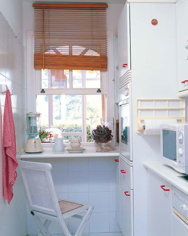 DIY -möbler passar perfekt in i ett litet kök