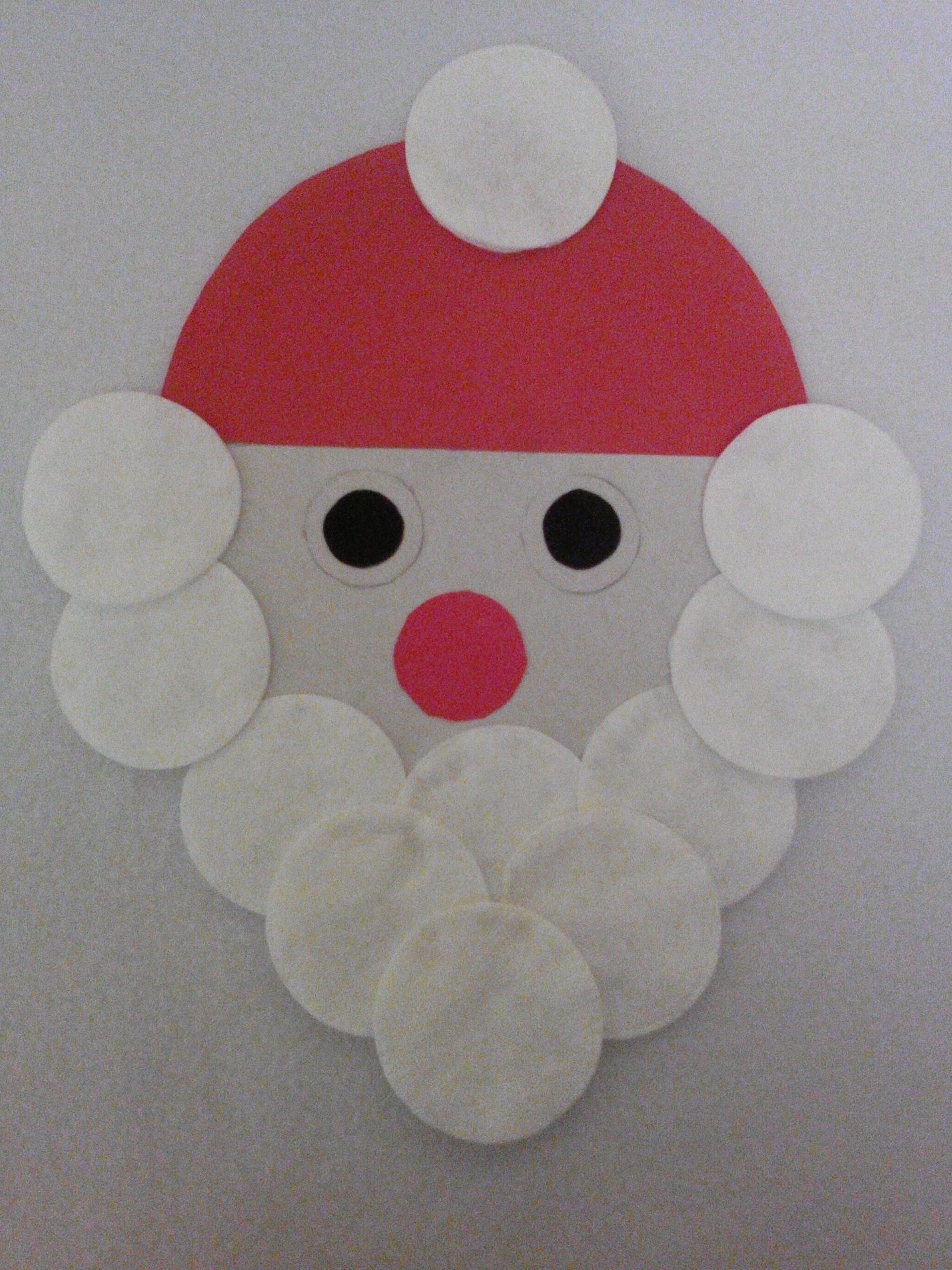 Come fare Babbo Natale con i dischetti di cotone