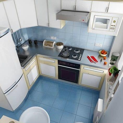 Att installera ett kylskåp vid entrén till köket på 6 kvm minskar dess användbara utrymme