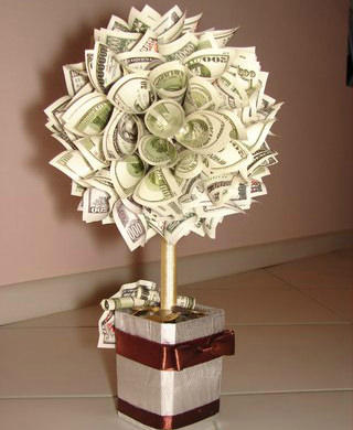 Το topiary από τραπεζογραμμάτια είναι ένα πολύ δημοφιλές αντικείμενο στη διακόσμηση των δωματίων.