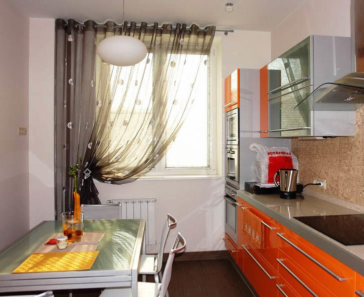 Perdelele de bucătărie selectate corect pot decora orice design